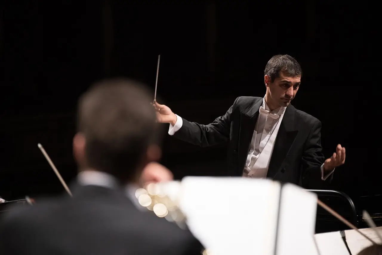 Final concert of well-travelled conductor, 87