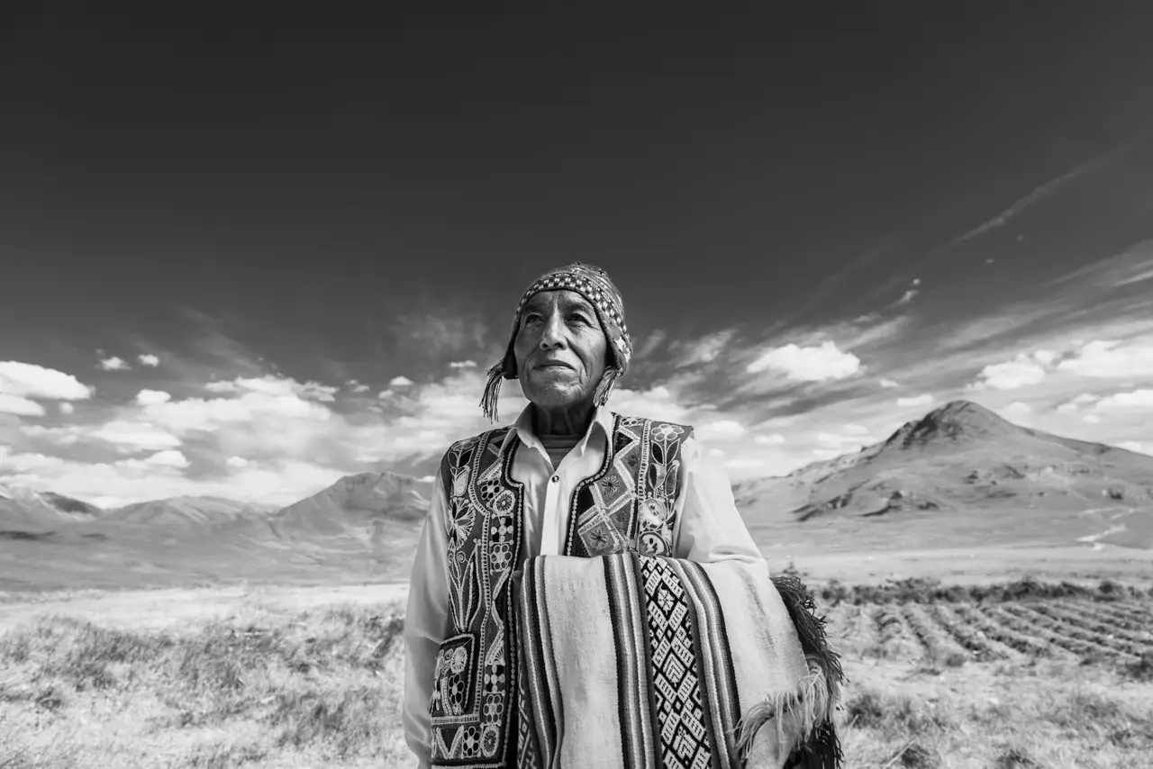 Peruvian Filmmaker Sami Hawka Explores Polyamory, Indigenous Rights and Resistance in ‘While Everything Falls’: ’Power C