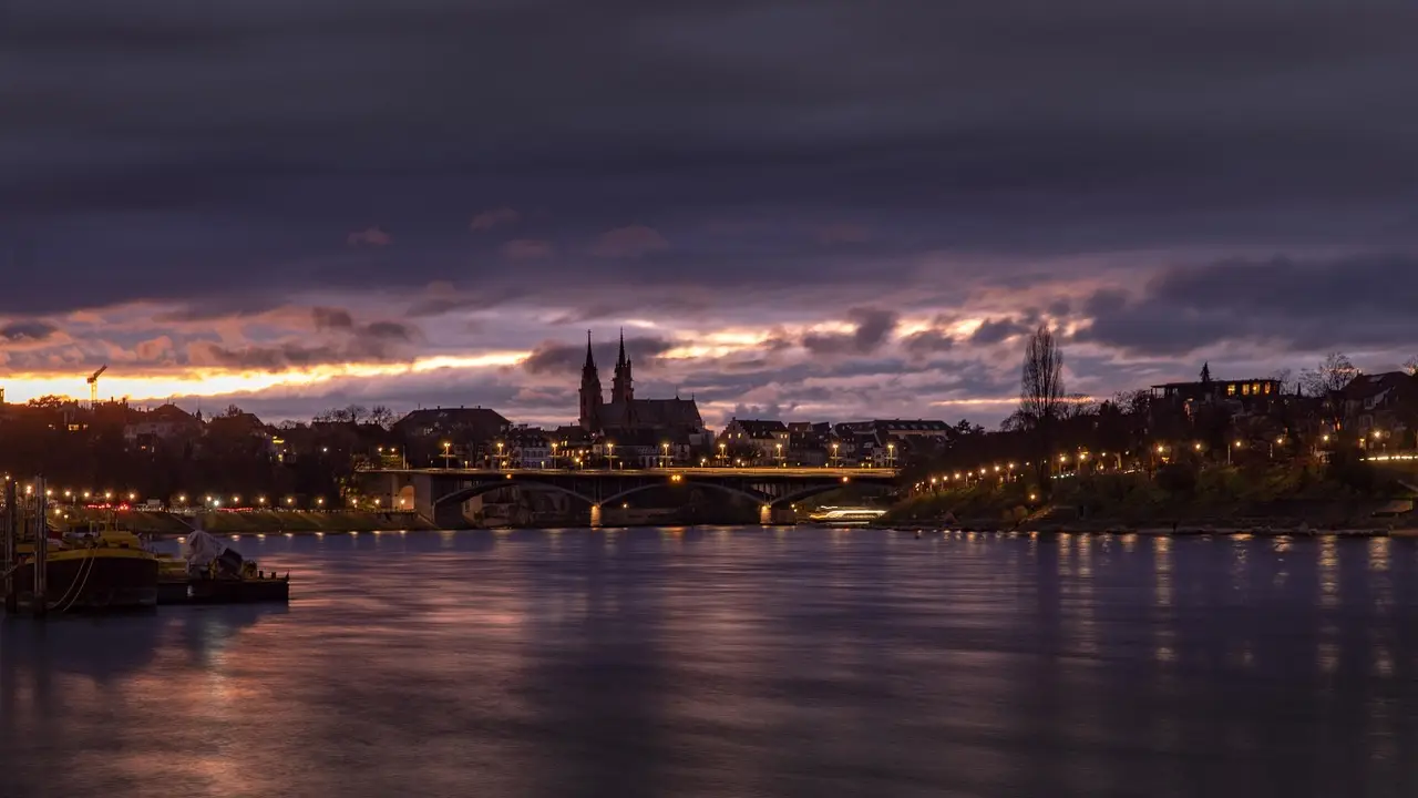 Art Basel Paris Undergoes Lockdown Ahead of Opening