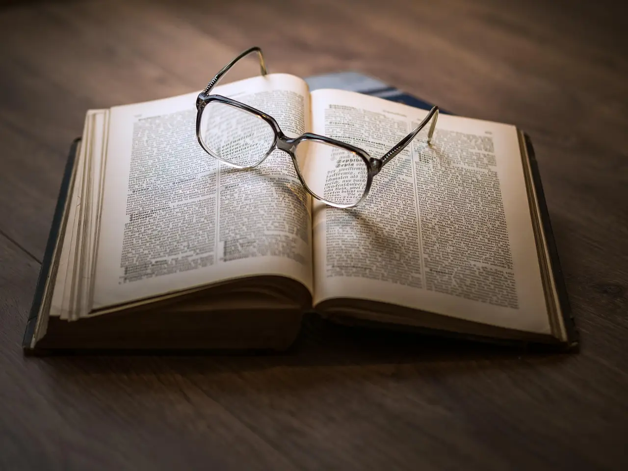 Meghan O’Rourke, Zaina Arafat, Philippa Gregory, and more: 20 new books out today!