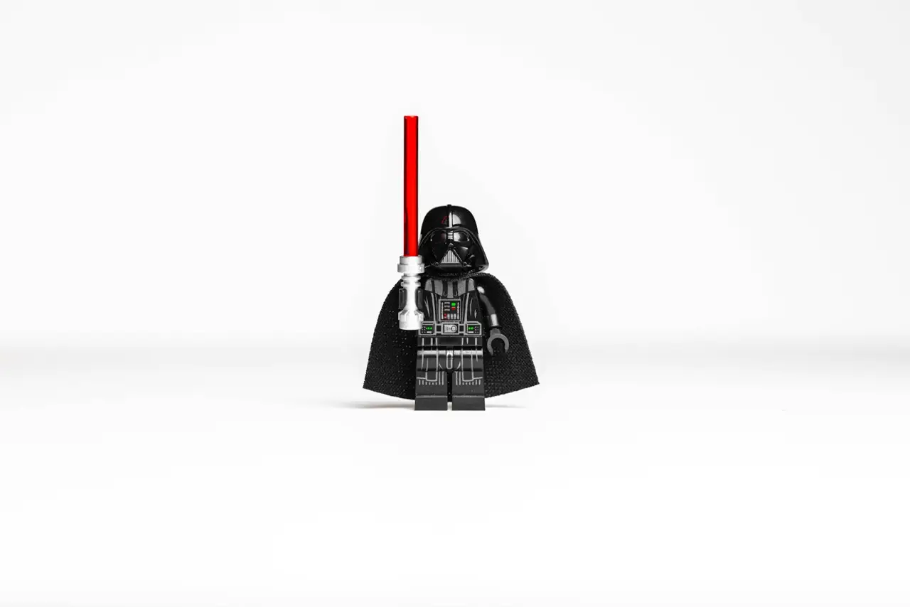 Lightsaber Darth Vader used in ‘I am your father’ Star Wars duel up for auction